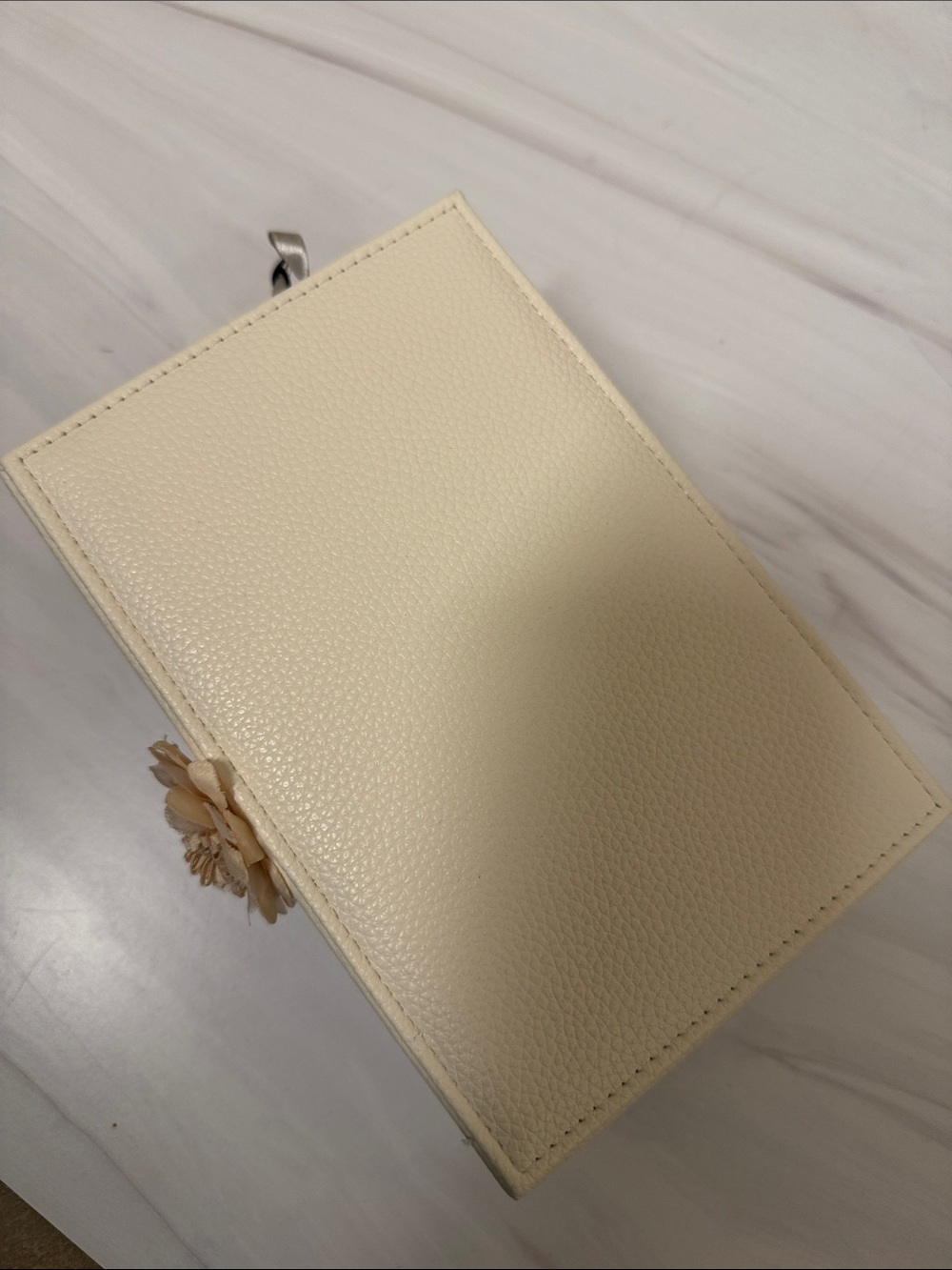 Rachel Zoe Cream and Blush Floral Jewelry Case - Picture 5 of 11